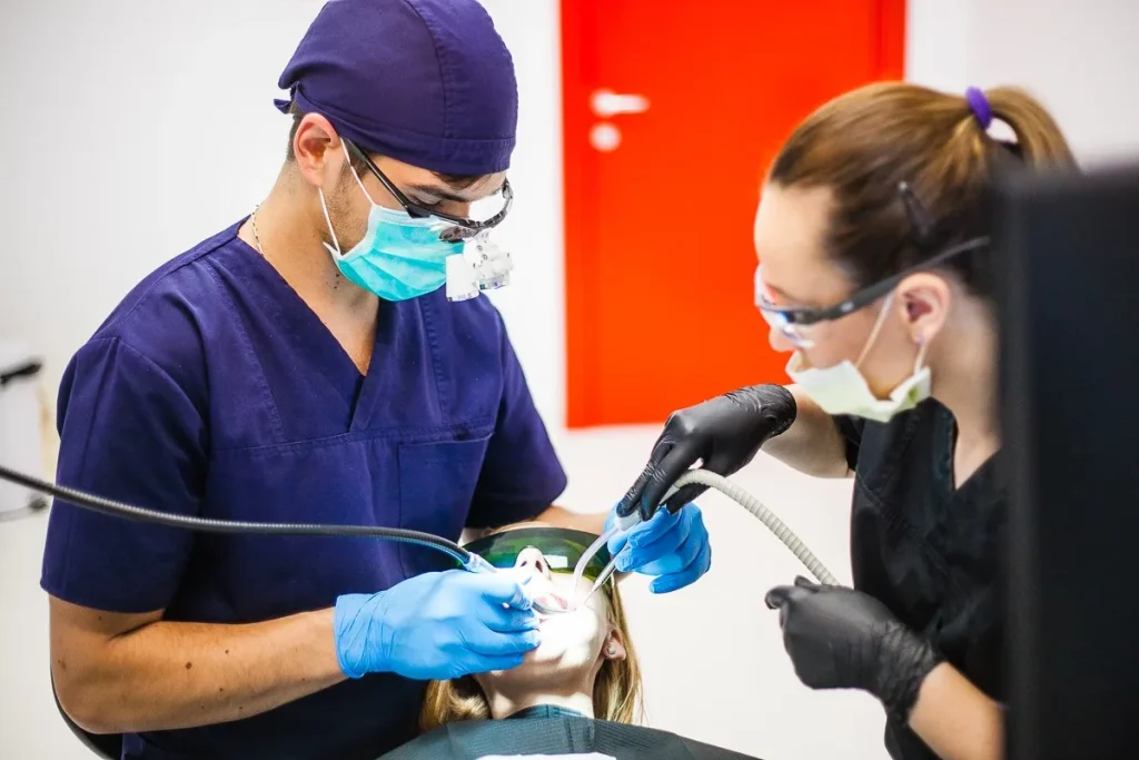 Boala parodontala si tratamentul modern cu laser