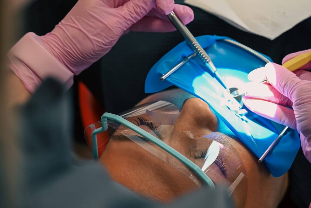 Tratamente endodontice
