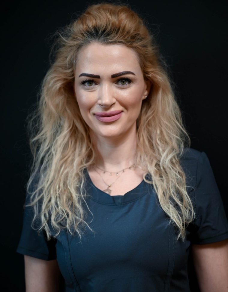 Dr. Andreea Ivanov Varga